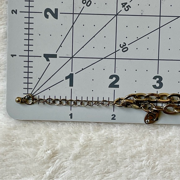 CHARMING CHARLIE | Vintage | Large Rhinestone Pendant Faux Seed Pearls Necklace - Picture 10 of 13